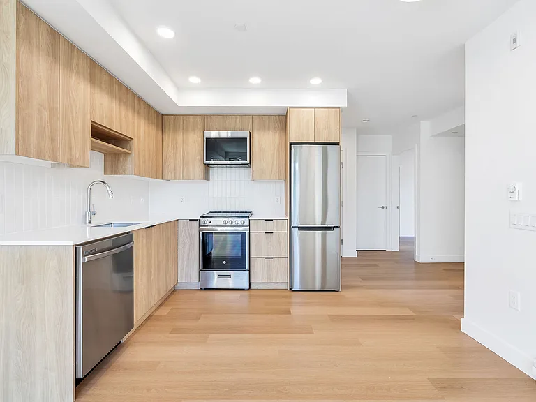1490 W 32nd Ave — Photo 38