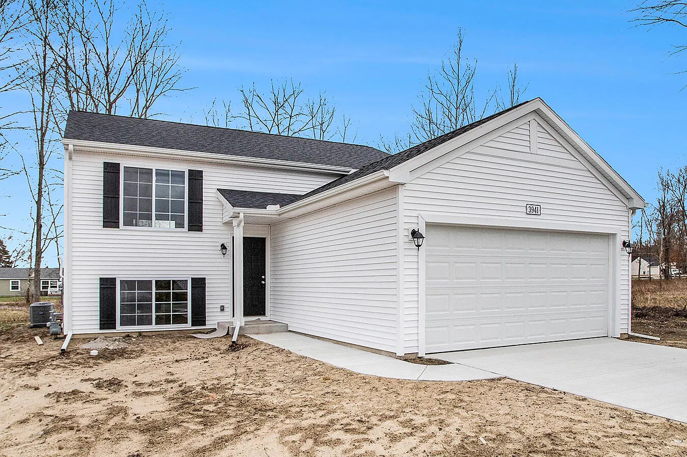 1069 Ridgetop Cir photo 1