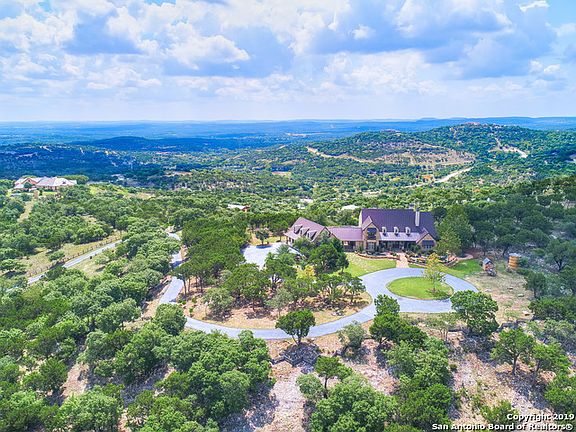 3rd image of 167 Estancia Ln