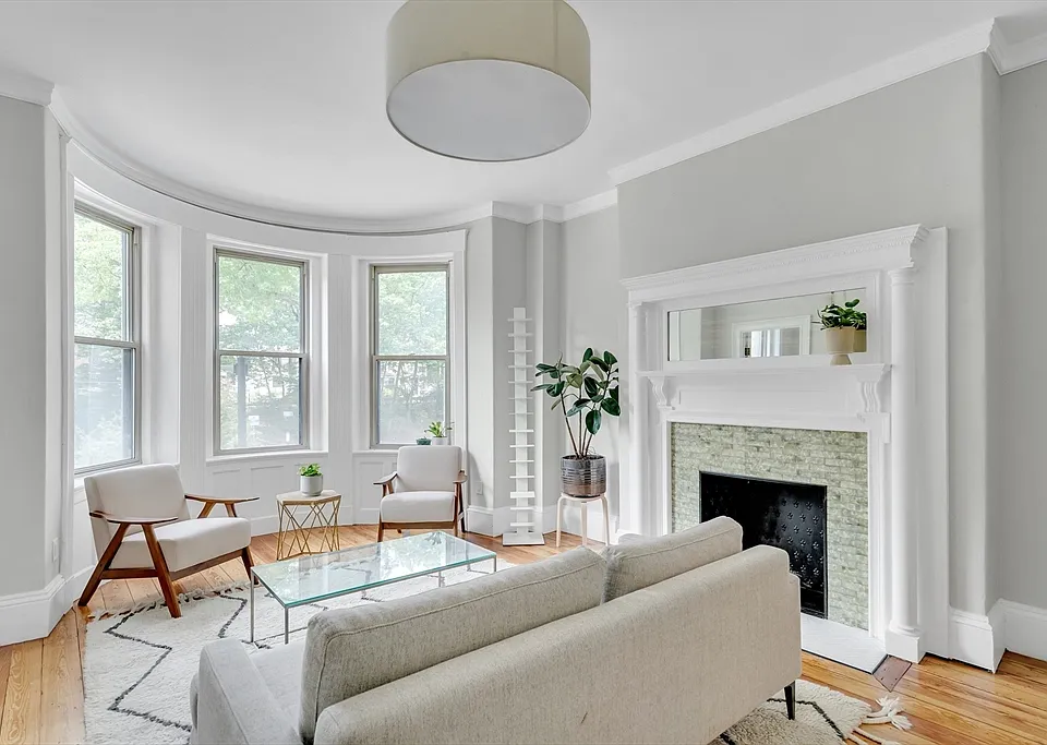 1485 Beacon St #2A