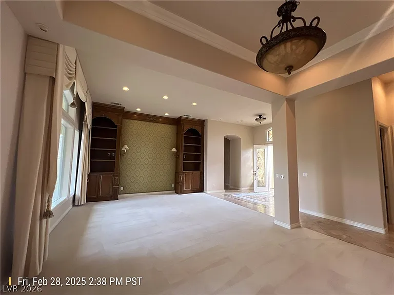 9304 Fontainbleu Dr — Photo 10