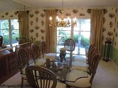 5th image of 127 Harewood Dr