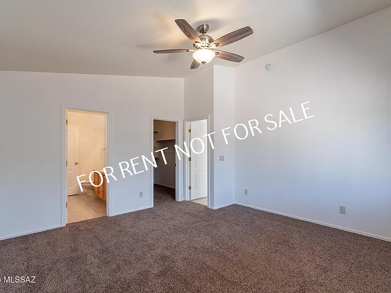 2439 W Rousseau St — Photo 24