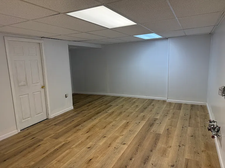 2603 Eisenhower Ct — Photo 17