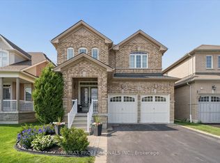 28 Roma Dr, Whitby, ON L1P 0B4
