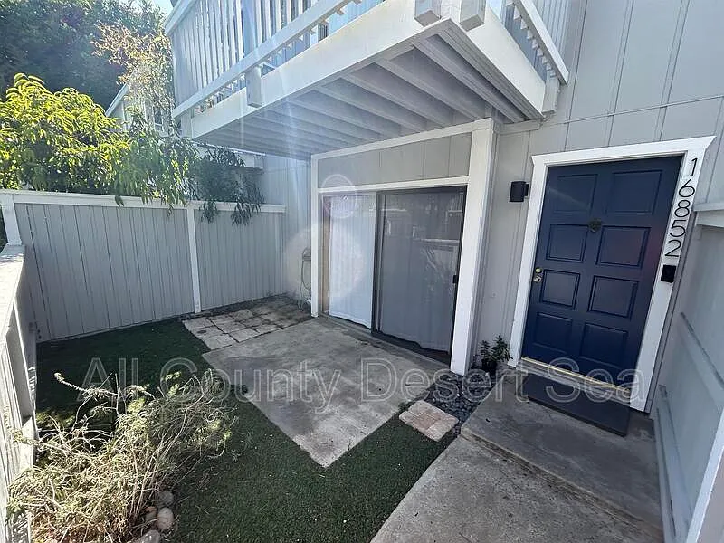 2 bed, 2.5 bath, 1118 sqft, $3,100 — Photo 2