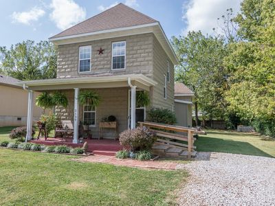 2139 N Summit Ave, Springfield, MO, 65803