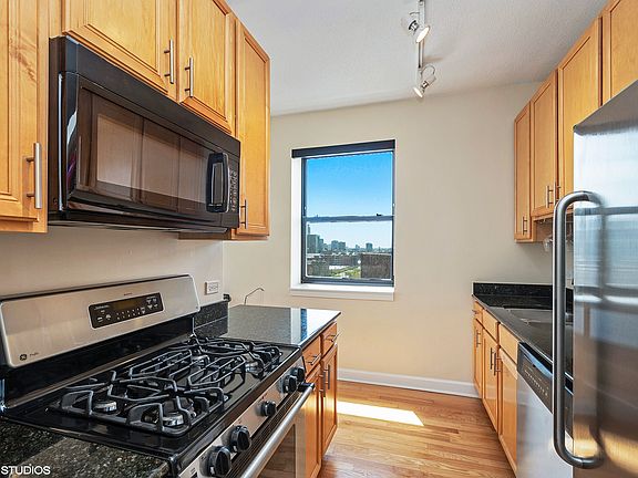 5th image of 1529 S State St #13B