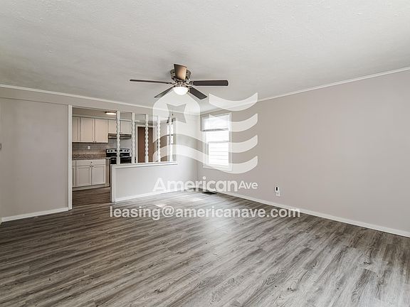 2nd image of 810 Roosevelt St