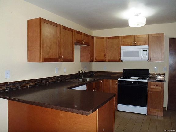 5th image of 9430 Cedar Ct