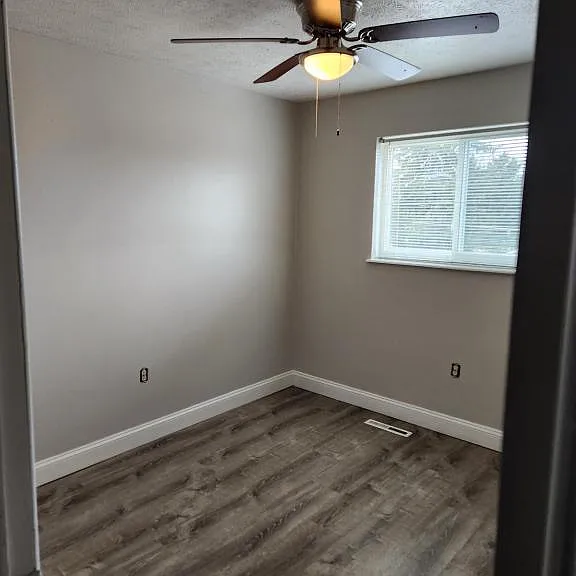 38751 Lakeshore Blvd — Photo 2