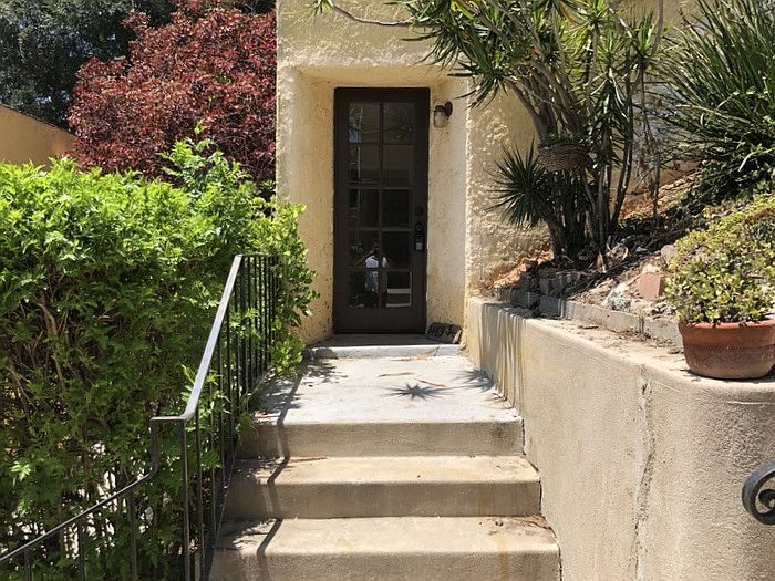 1st image of 1518 1/2 Scott Ave #1463