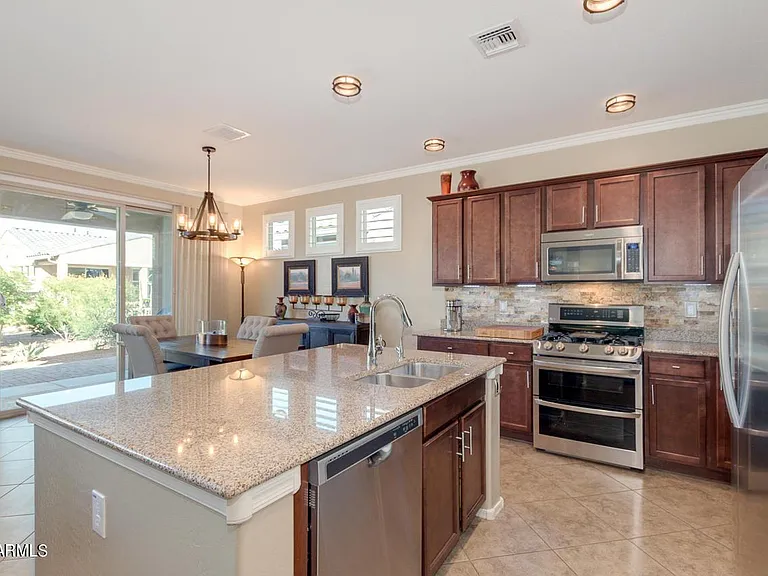 41630 W Summer Wind Way — Photo 2