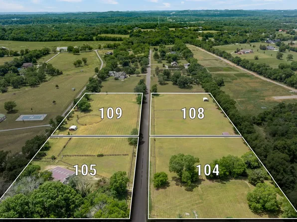 104 Pineywood Acres Dr, Madison, TN 37115
