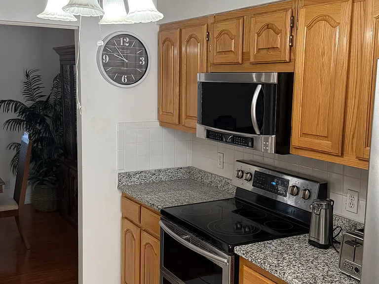 10466 Janway Dr — Photo 16