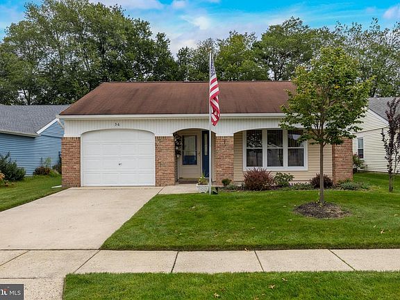 3rd image of 36 Cotherstone Dr