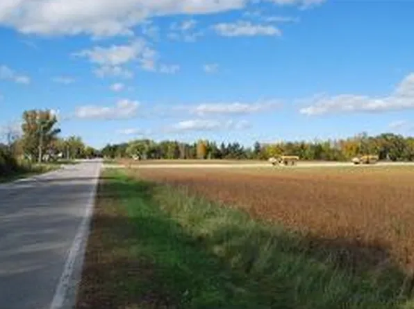 911 Erie Rd, Green Bay, WI 54311