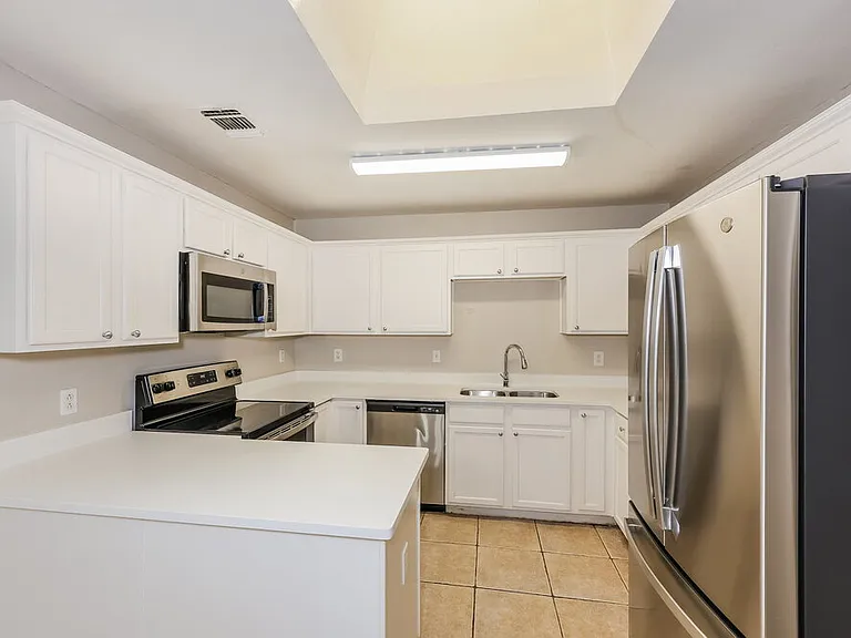 1601 Prescott Dr — Photo 8