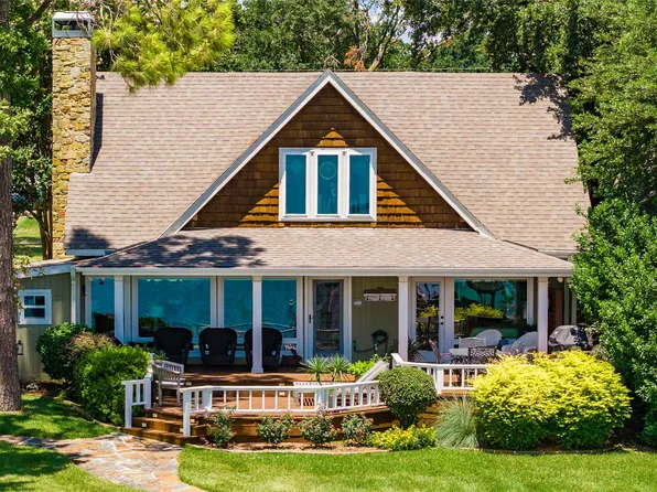 151 Seaside Dr, Gun Barrel City, TX 75156