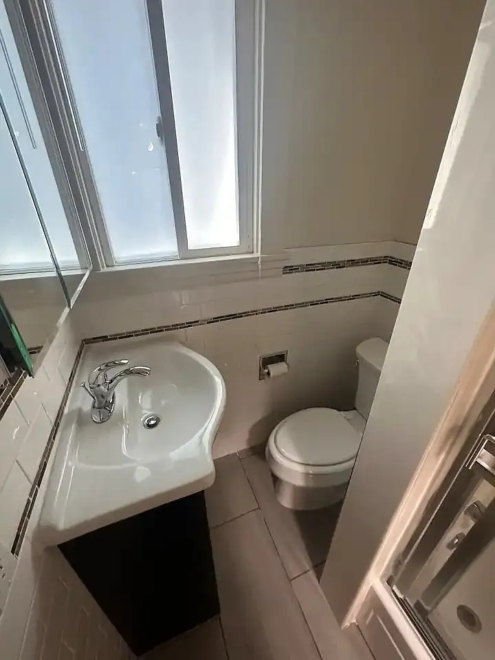 2 bed, 950 sqft, $3,490 — Photo 3