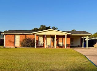 4011 John St, Berwick, LA 70342