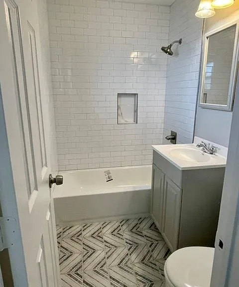 1914 Larrabee St #3 — Photo 13