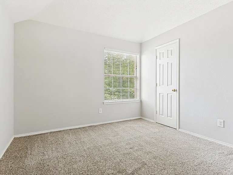 6722 Conestoga Dr — Photo 24