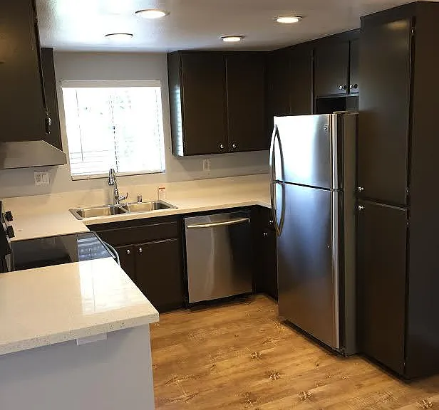 207 Woodland Pkwy #230 — Photo 1