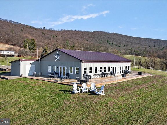 4th image of 596 Harman Rd