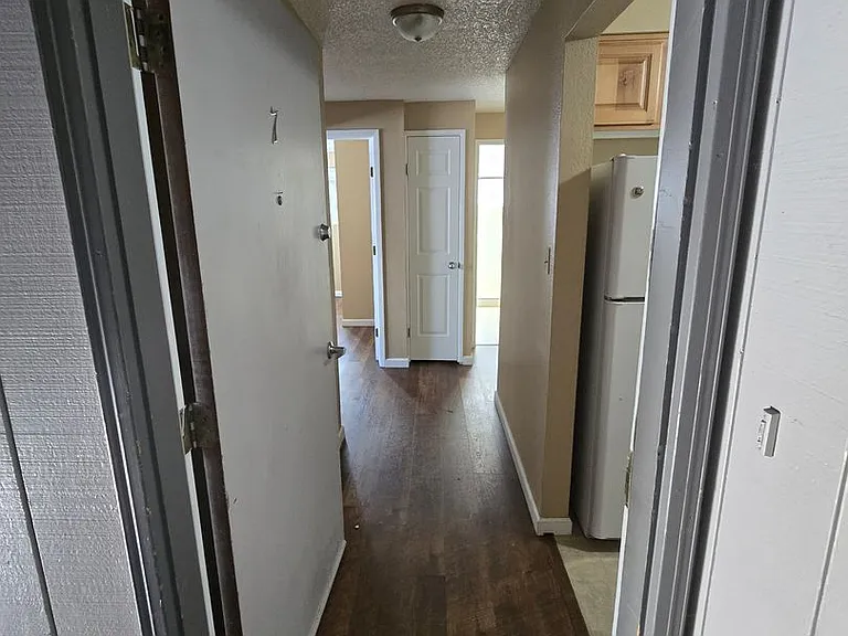 1715 Center Ave #15 — Photo 63