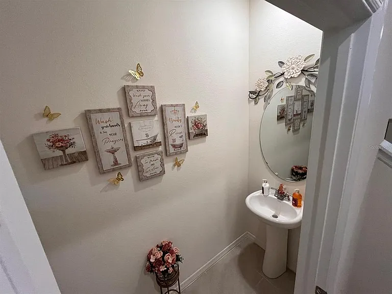 1256 Draintree St — Photo 31