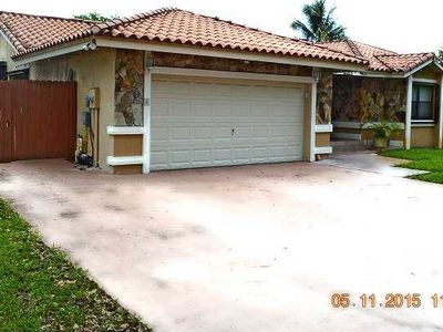 20033 NW 65th Ct, Hialeah, FL, 33015