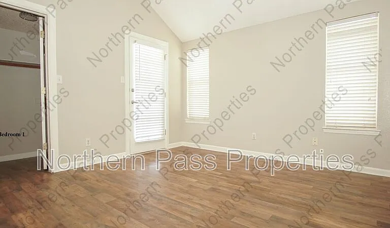 2008 Rogelio Ave — Photo 13