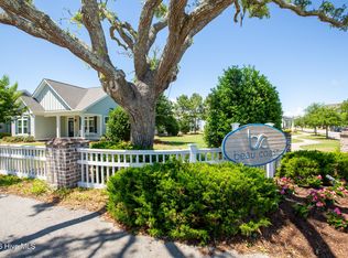 2115 Lennoxville Rd, Beaufort, NC 28516