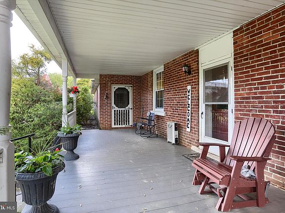4th image of 1010 Adams Grove Rd