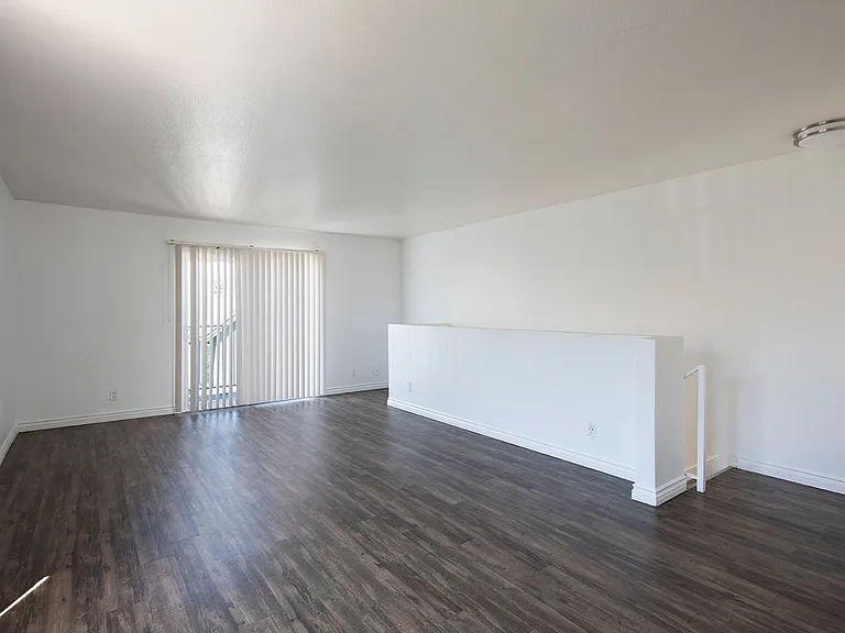 Golden Pacific Apartments — Photo 40
