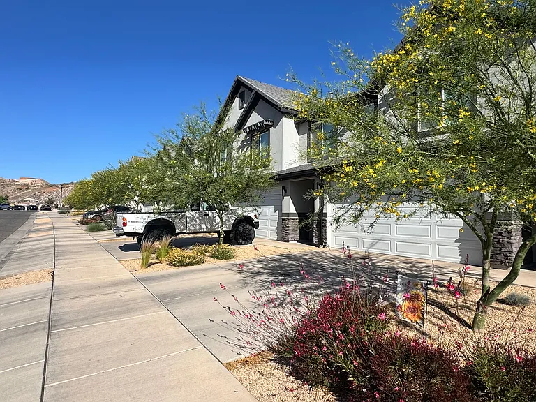 3267 E Labyrinth Point Cir — Photo 3