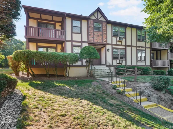 539 Sierra Vista Lane, Valley Cottage, NY 10989