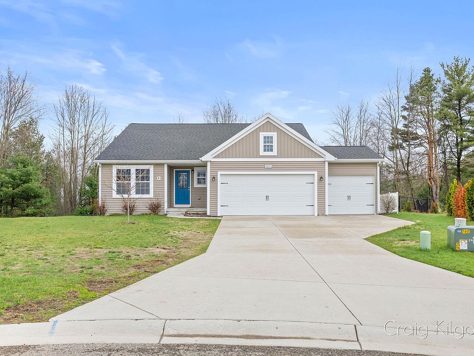 1st image of 9219 Bigleaf Dr