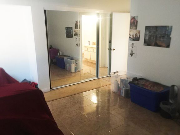 4th image of 1524 W Avenue H11