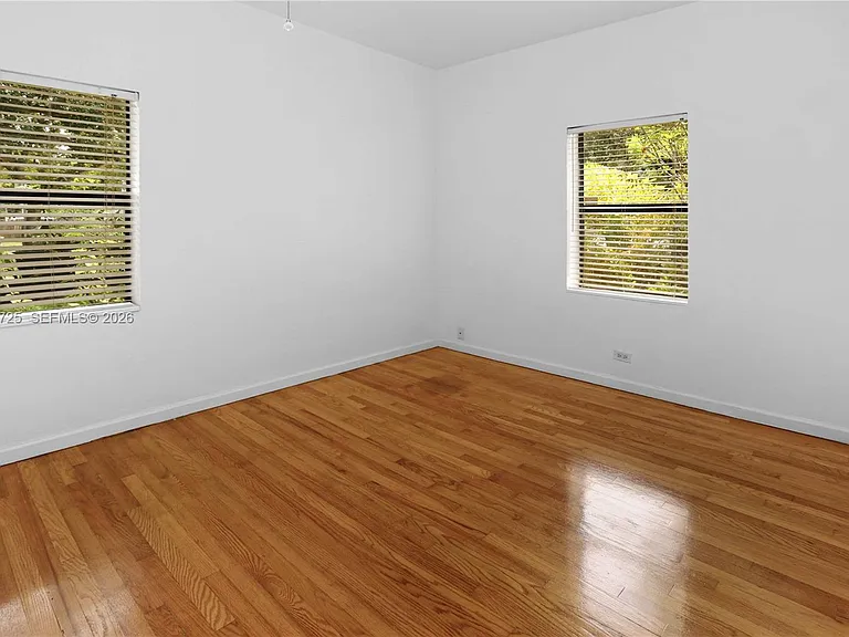 706 S 19th Ave — Photo 21