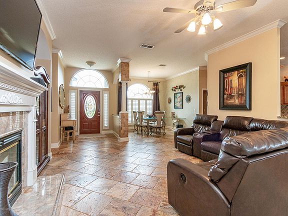 5th image of 1546 Persimmon Cir S