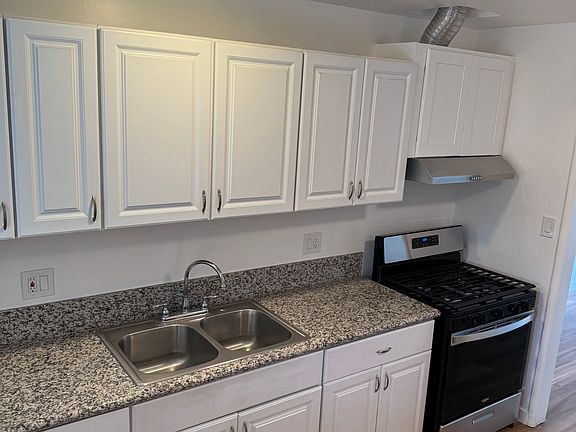 2nd image of 10775 Barlow Ave #C