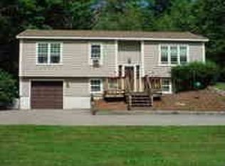 75 Nottingham Rd, Raymond, NH 03077