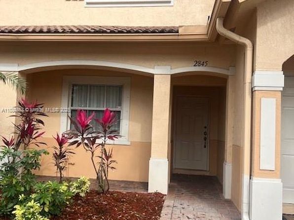 2845 SW 83rd Ter #105