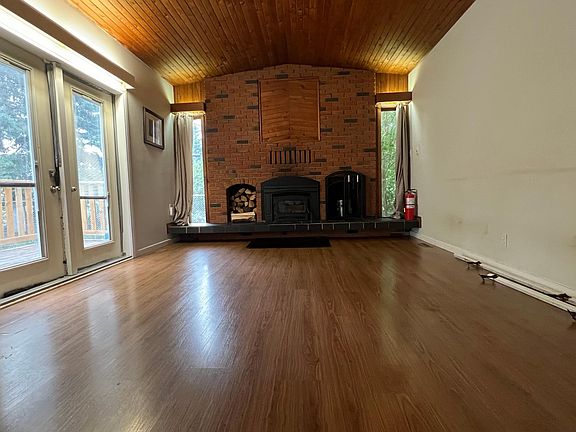 5th image of 5307 54th Ave