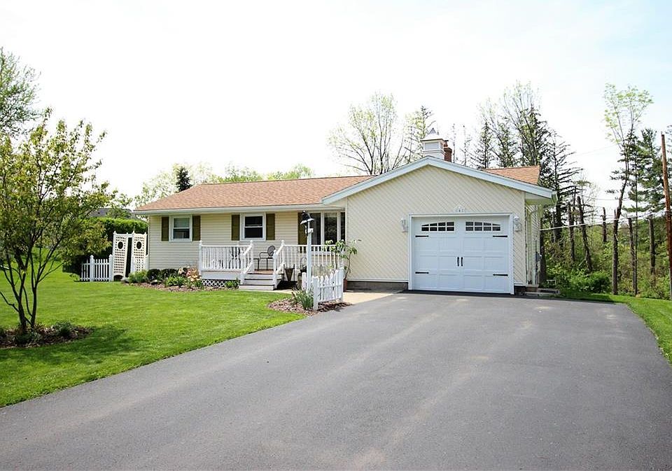 1st image of 141 Sherwood Dr