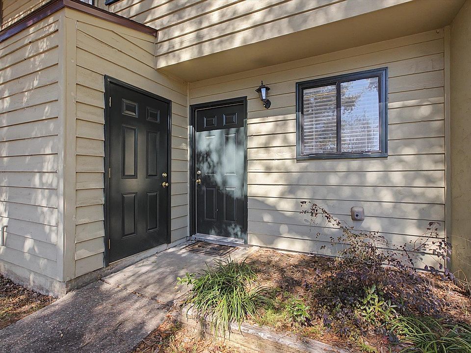 1st image of 3708 Rockbrook Dr APT B