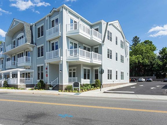 2nd image of 324 Main St APT 3B