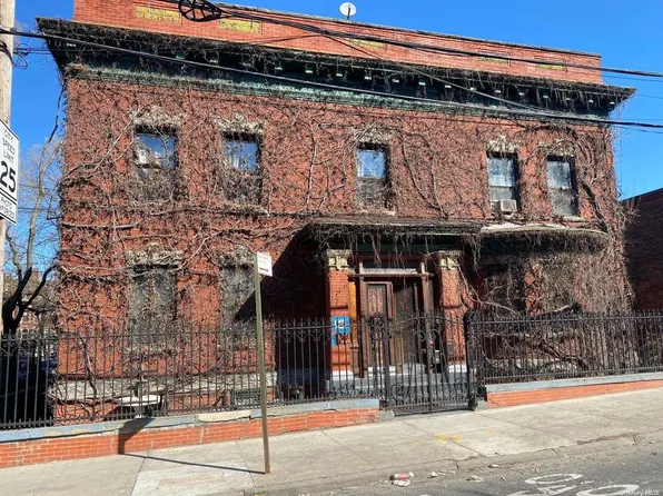 381 E 165th Street, Bronx, NY 10456